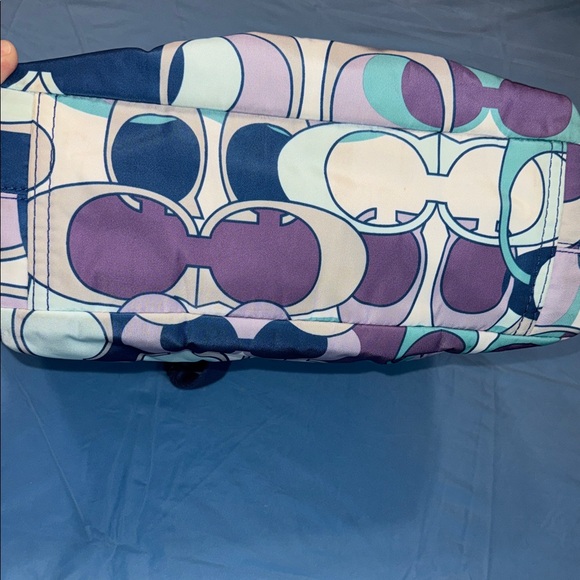 Coach Navy and Pastel Patterned Tote with bow and added chain for crossbody bag - Picture 3 of 10